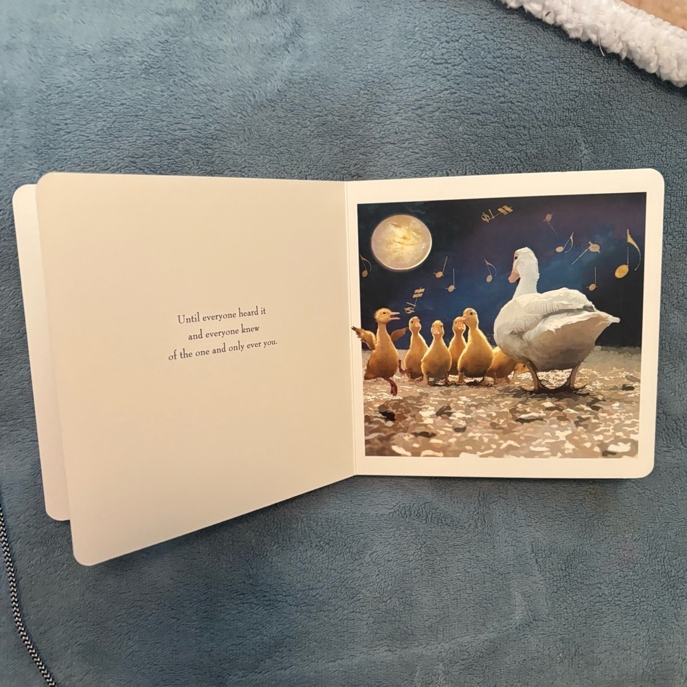 🎒BTS SALE📚 On the Night You Were Born Board Book - Picture 6 of 9